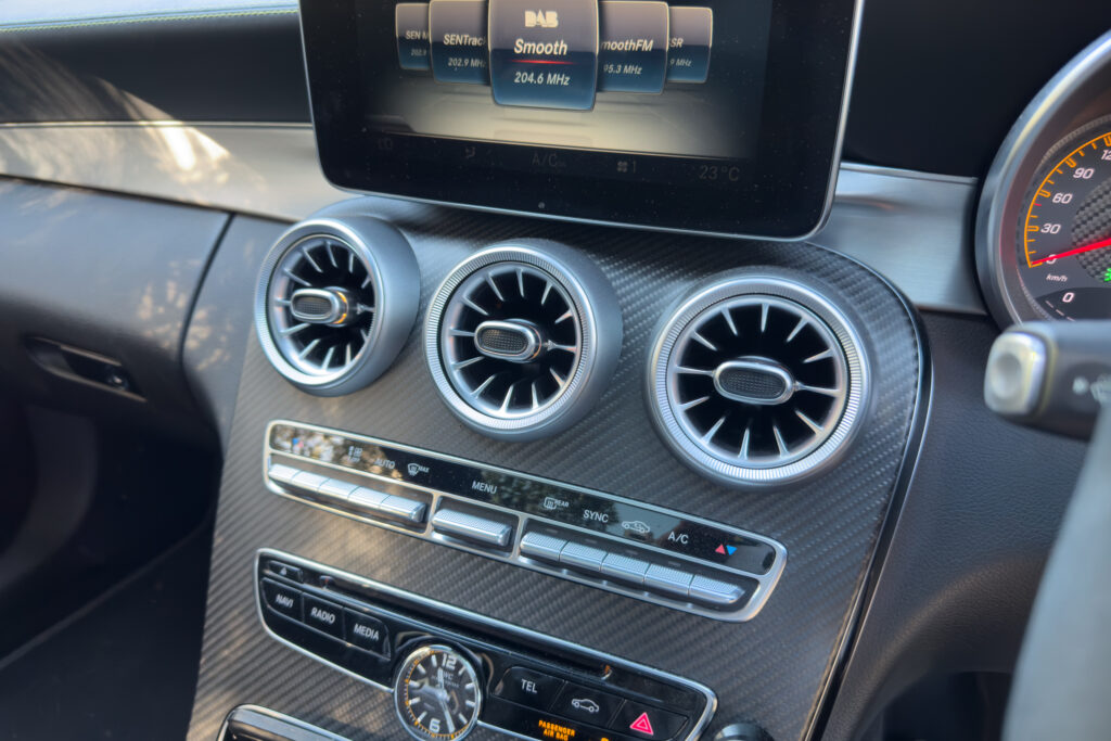 Car Image 19
