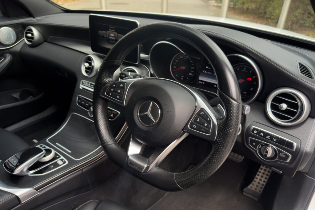 Car Image 17