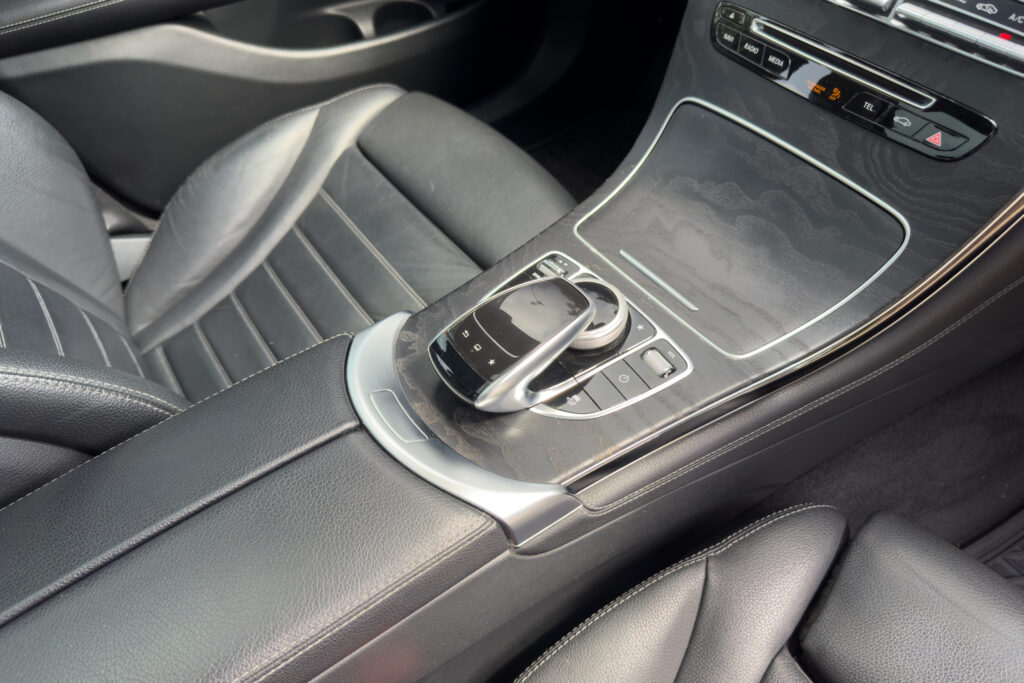 Car Image 17