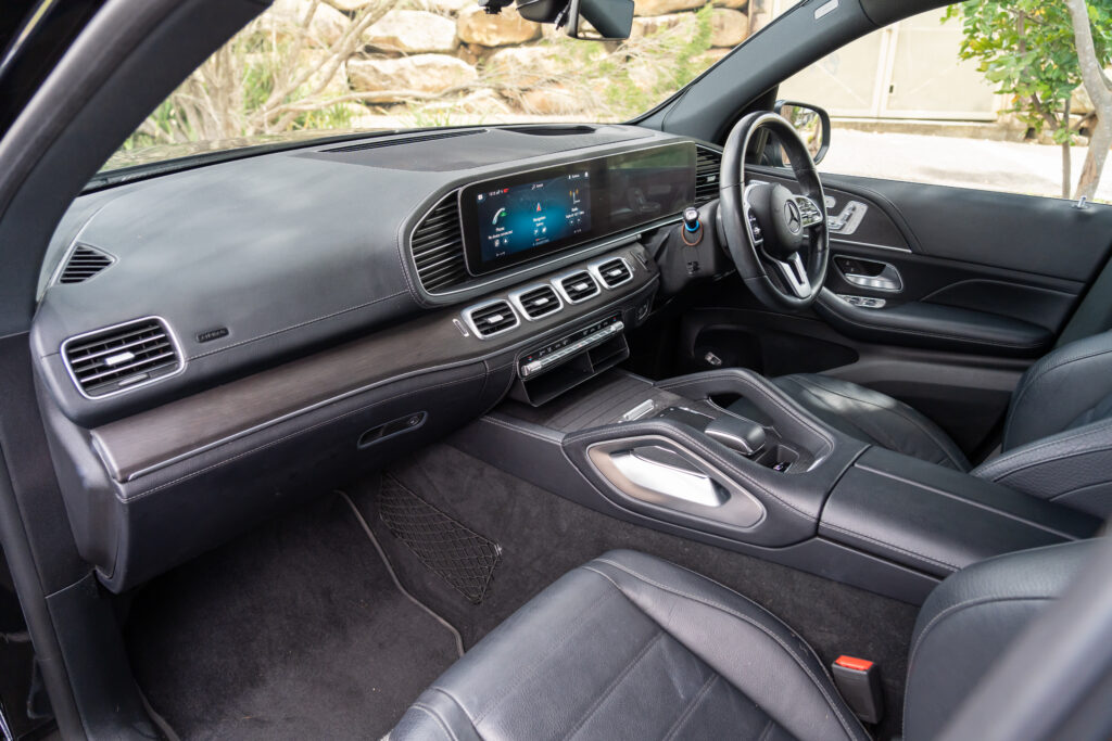 Car Image 15