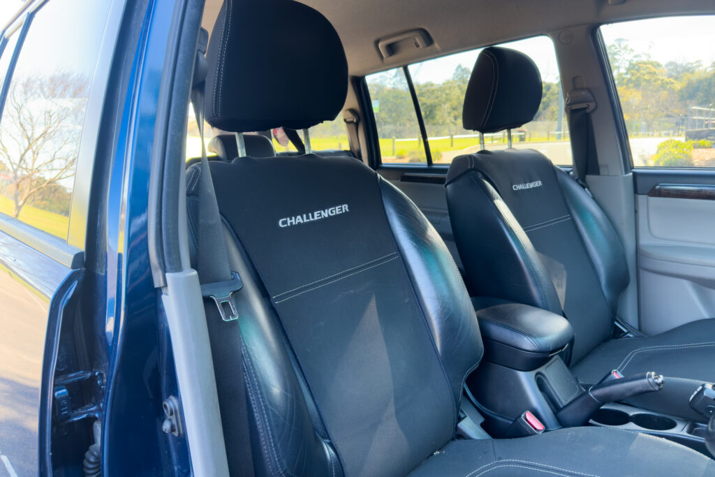 Car Image 16