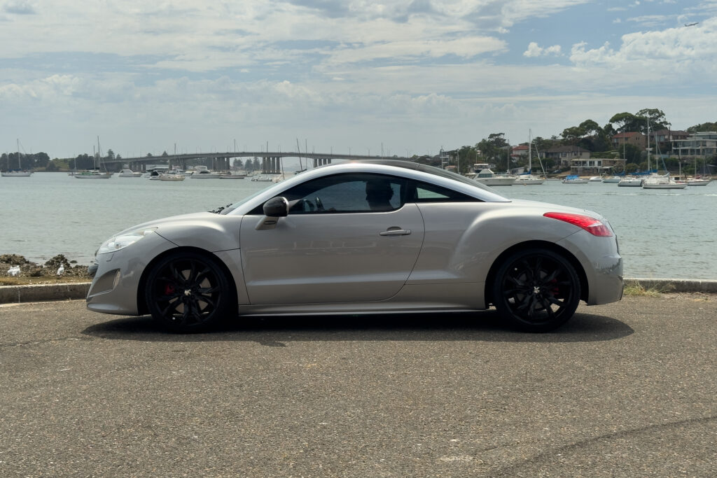 Car Image 9