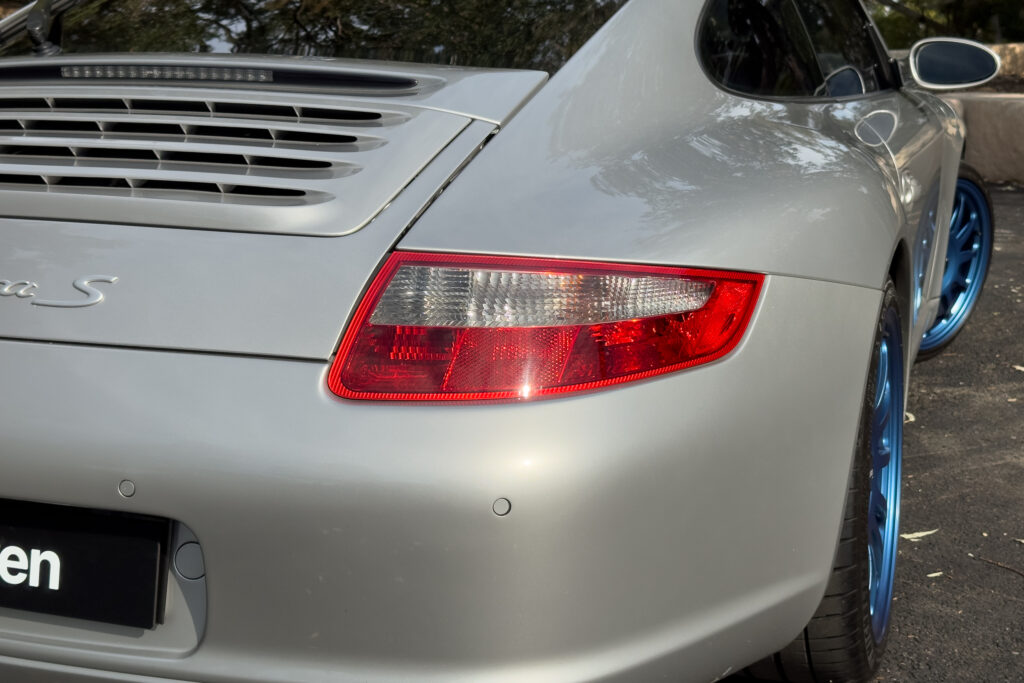 Car Image 11