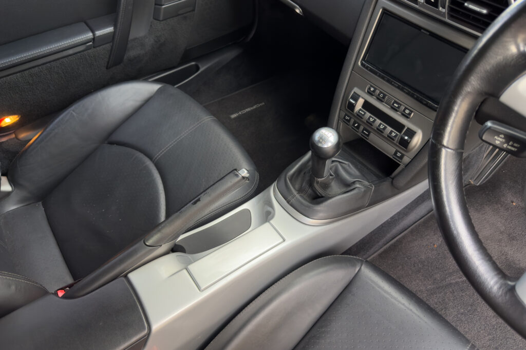 Car Image 16