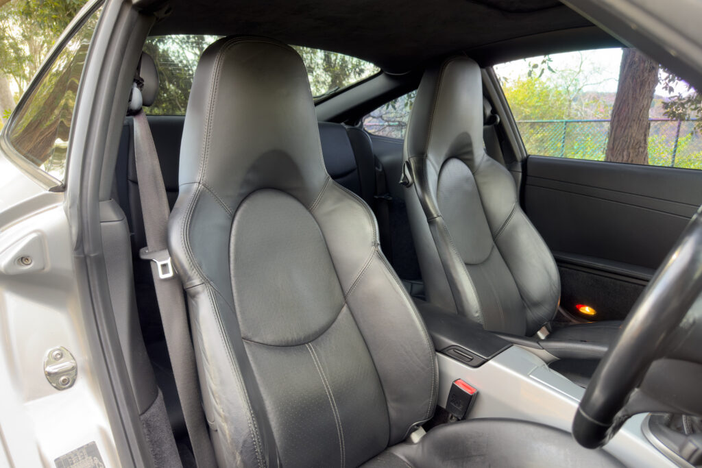 Car Image 21