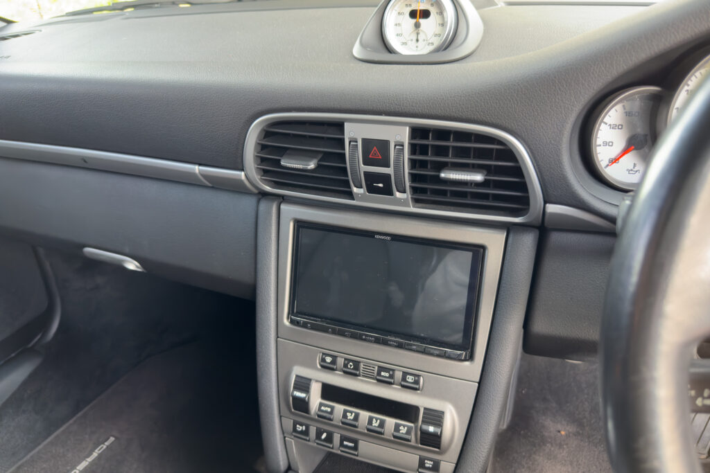 Car Image 18