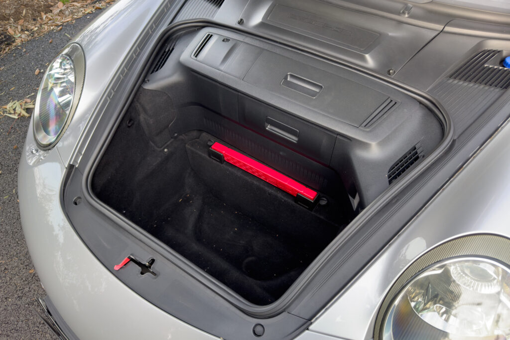 Car Image 19
