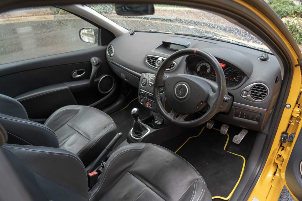 Car Image 17