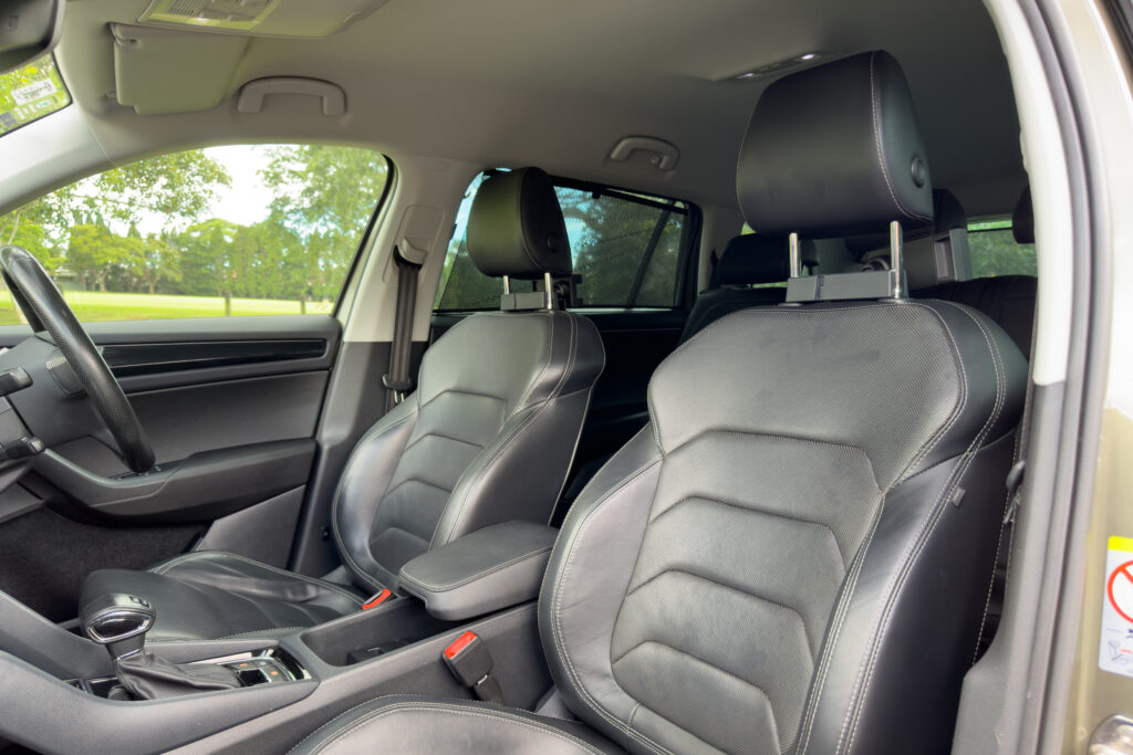 Car Image 12