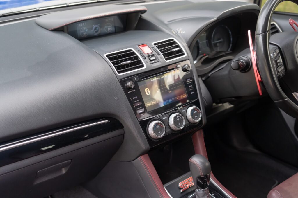 Car Image 16