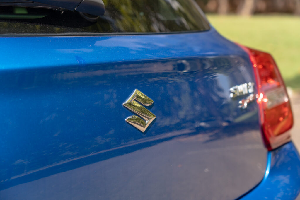 Car Image 10