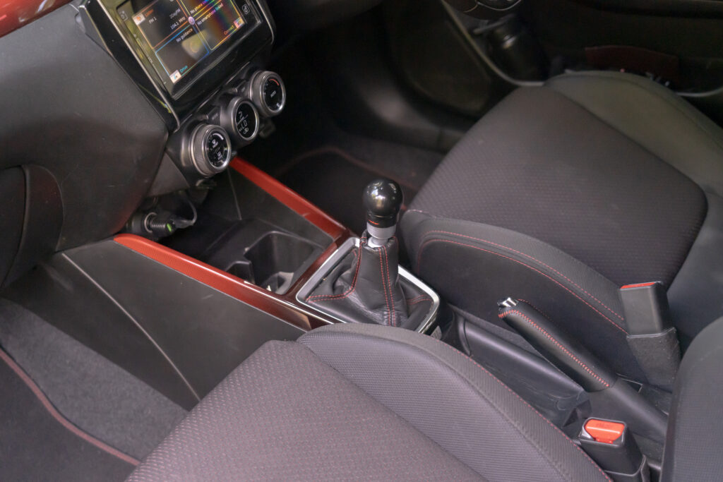 Car Image 14
