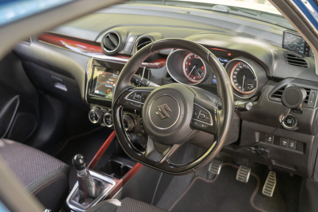 Car Image 17