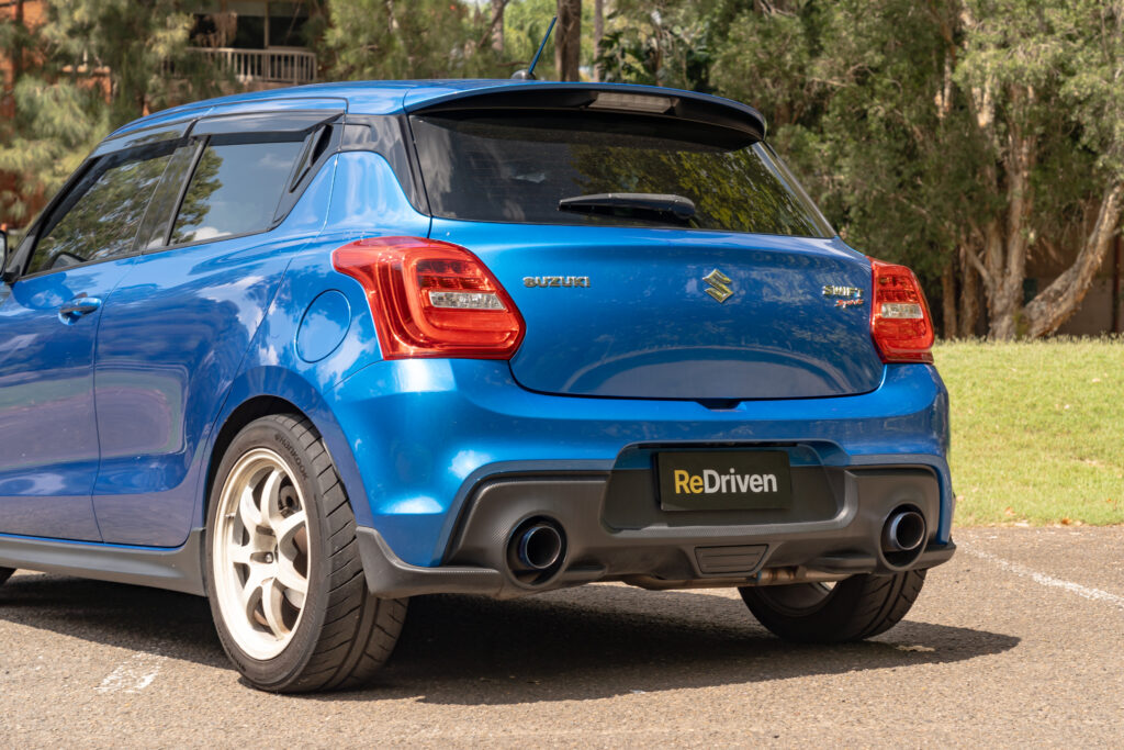 Car Image 8