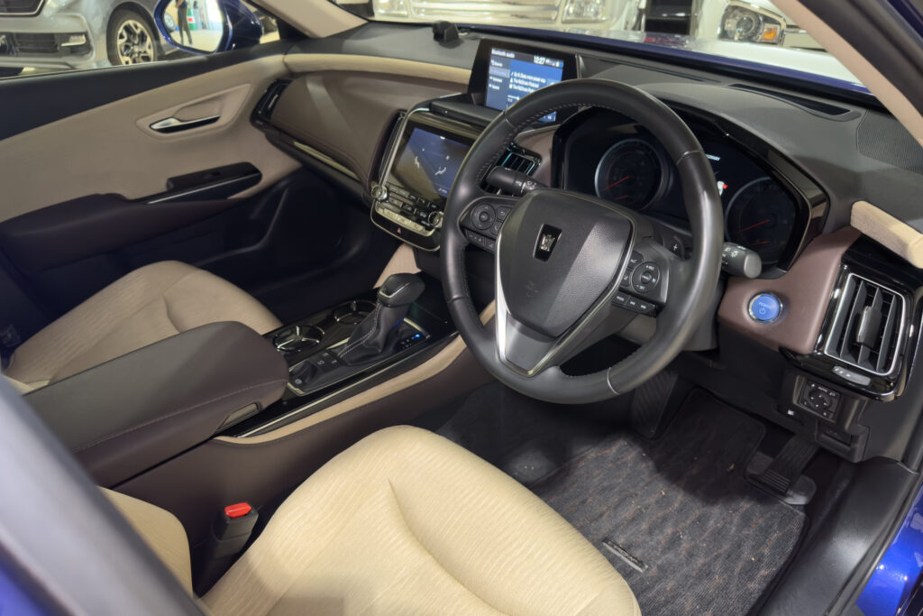 Car Image 21