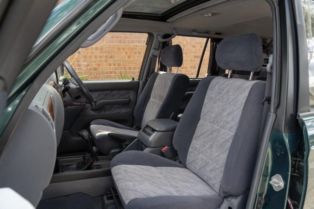 Car Image 13