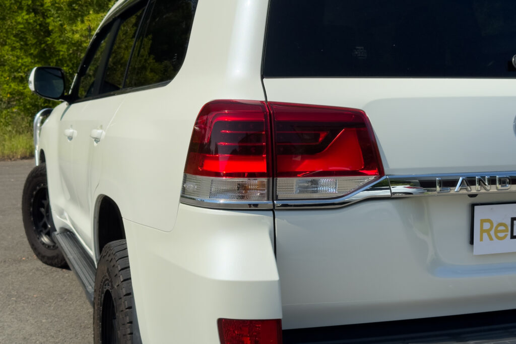 Car Image 8