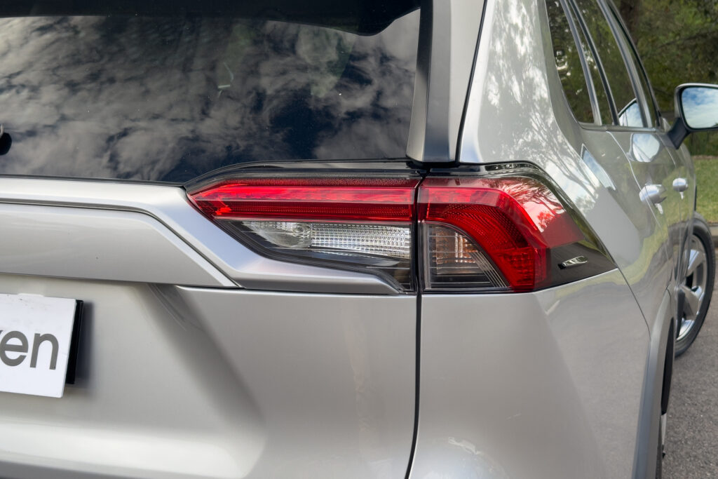 Car Image 8