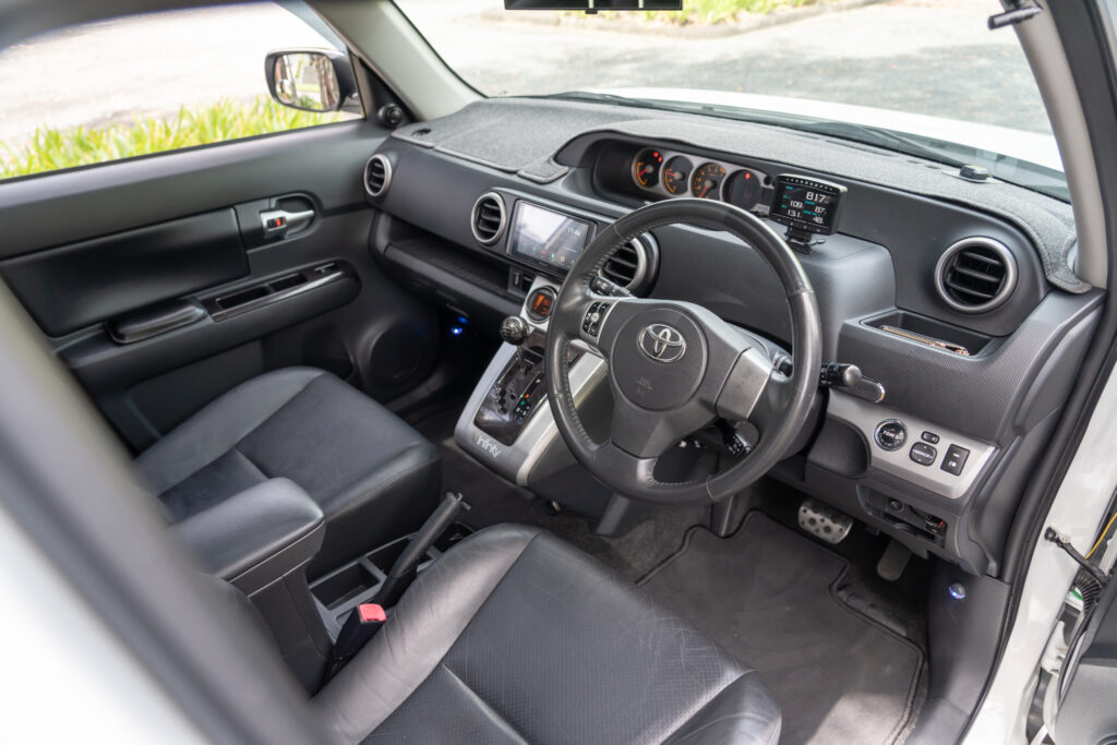 Car Image 15