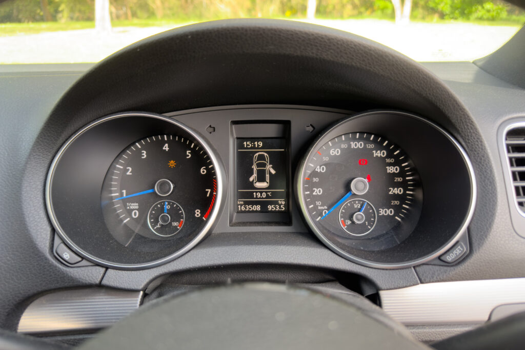 Car Image 15
