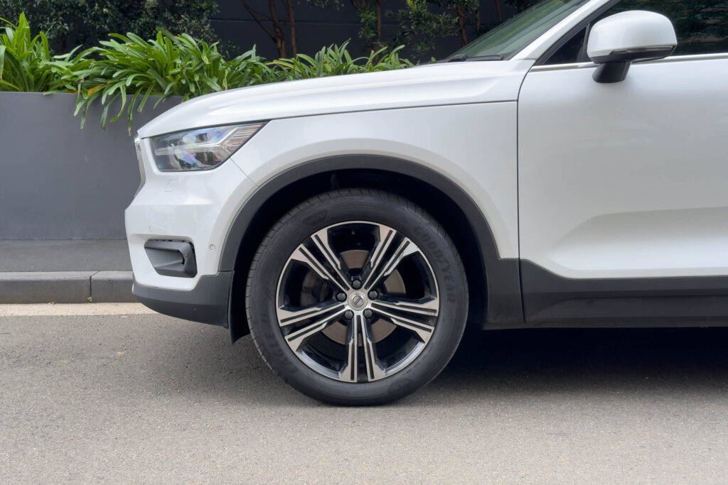 Car Image 6
