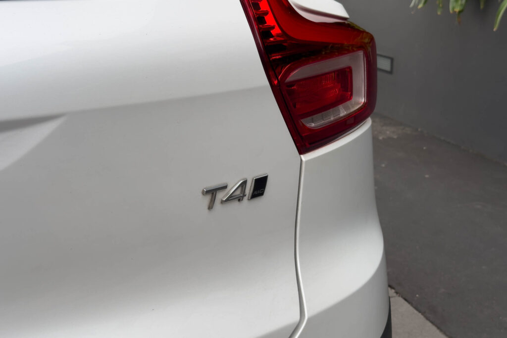Car Image 8