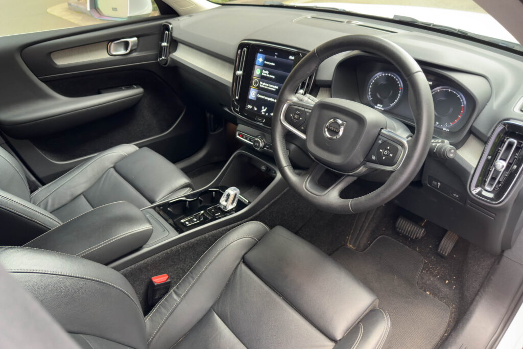 Car Image 4