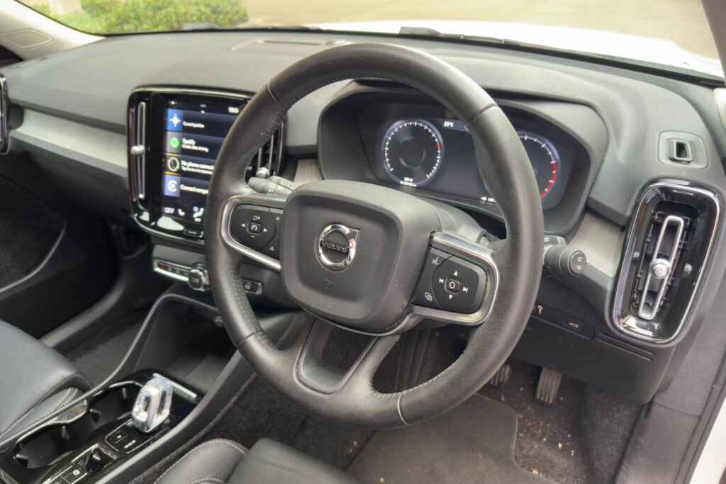 Car Image 17