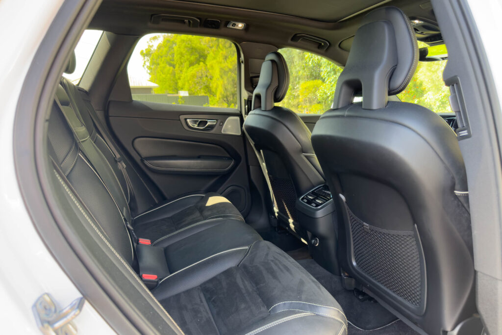 Car Image 19