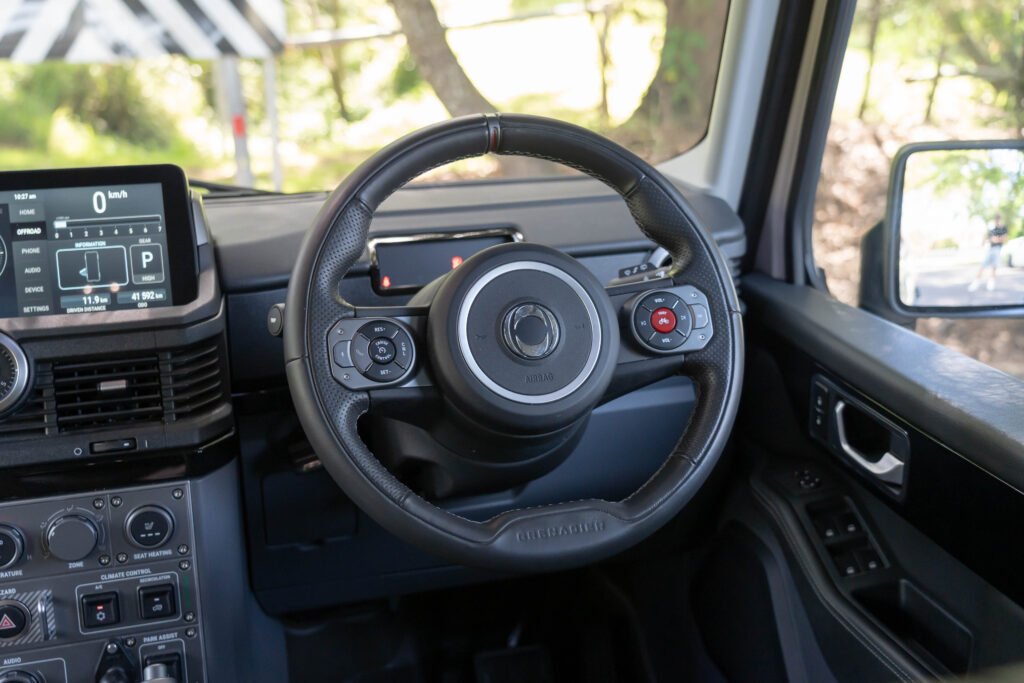 Car Image 16