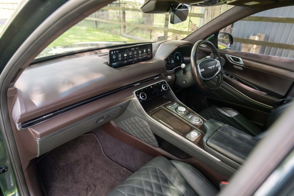Car Image 27