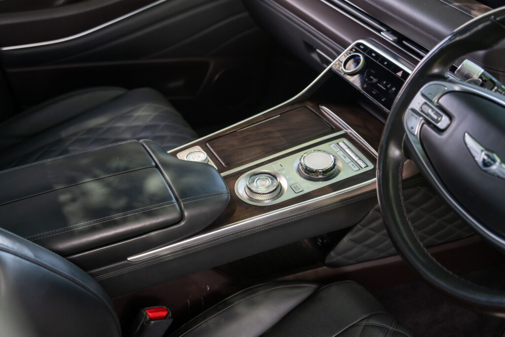 Car Image 19
