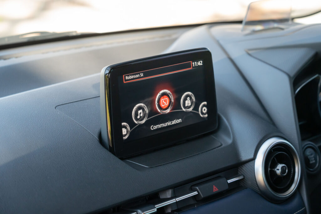 Car Image 16