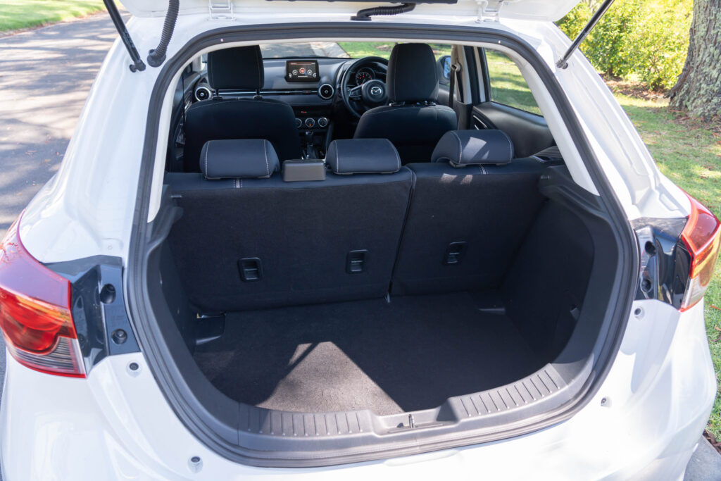 Car Image 21