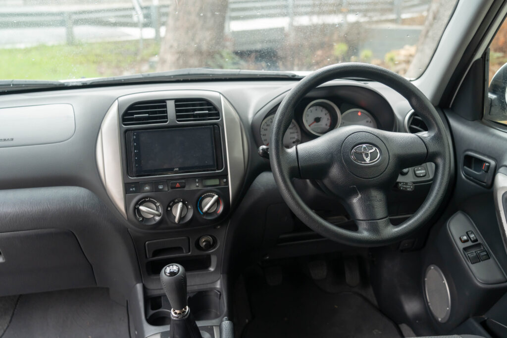 Car Image 13