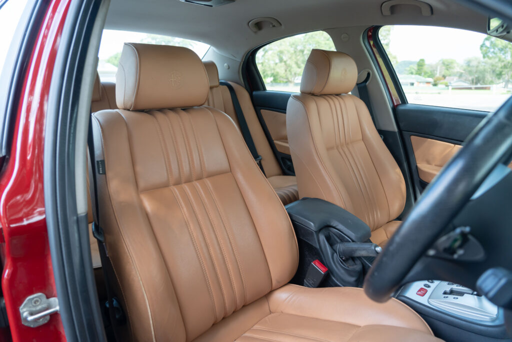 Car Image 19