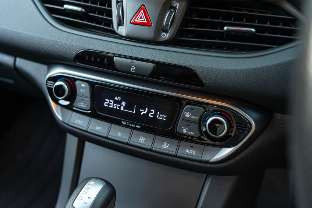 Car Image 18