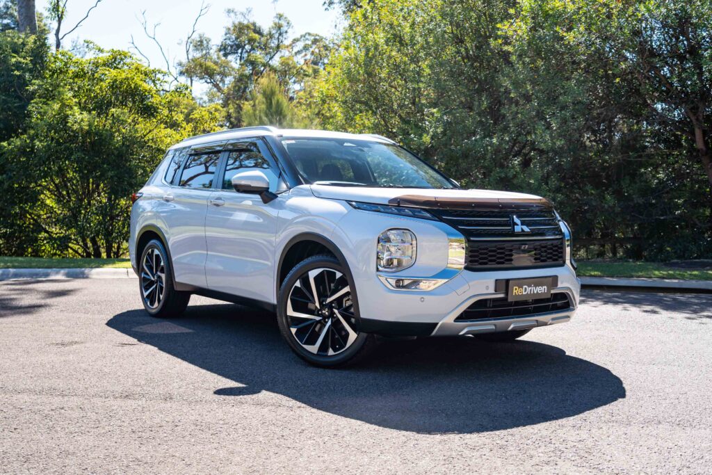Used Mitsubishi Outlander (ZM) review