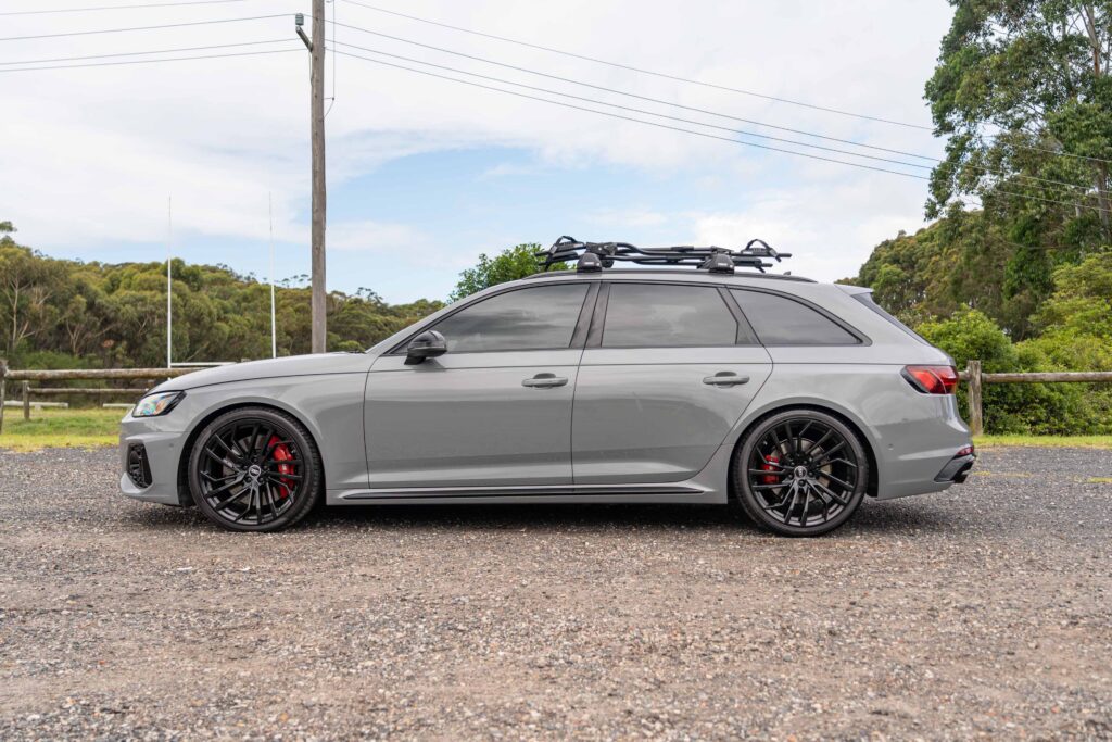 Car Image 9