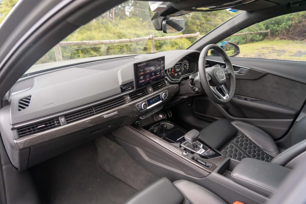 Car Image 19