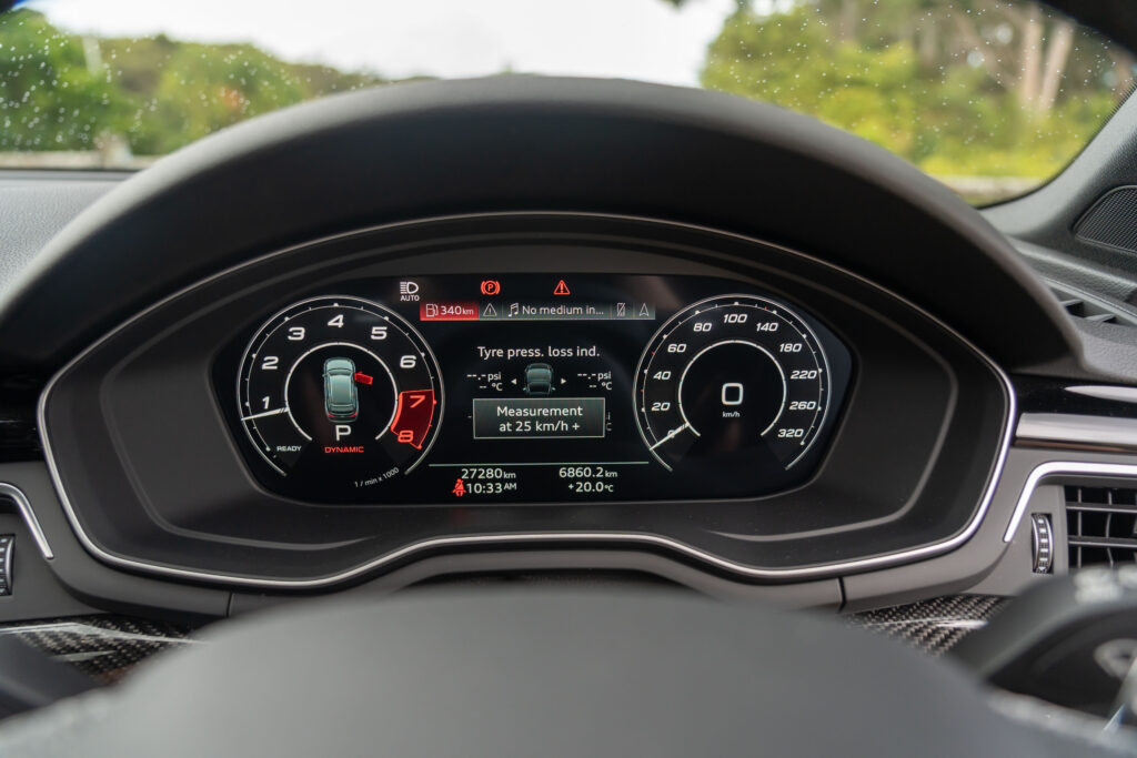 Car Image 30