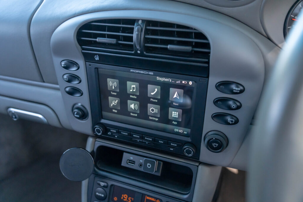 Car Image 24