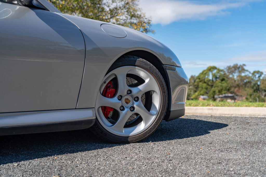 Car Image 9