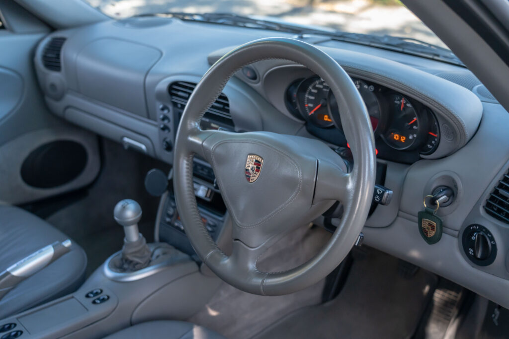 Car Image 21